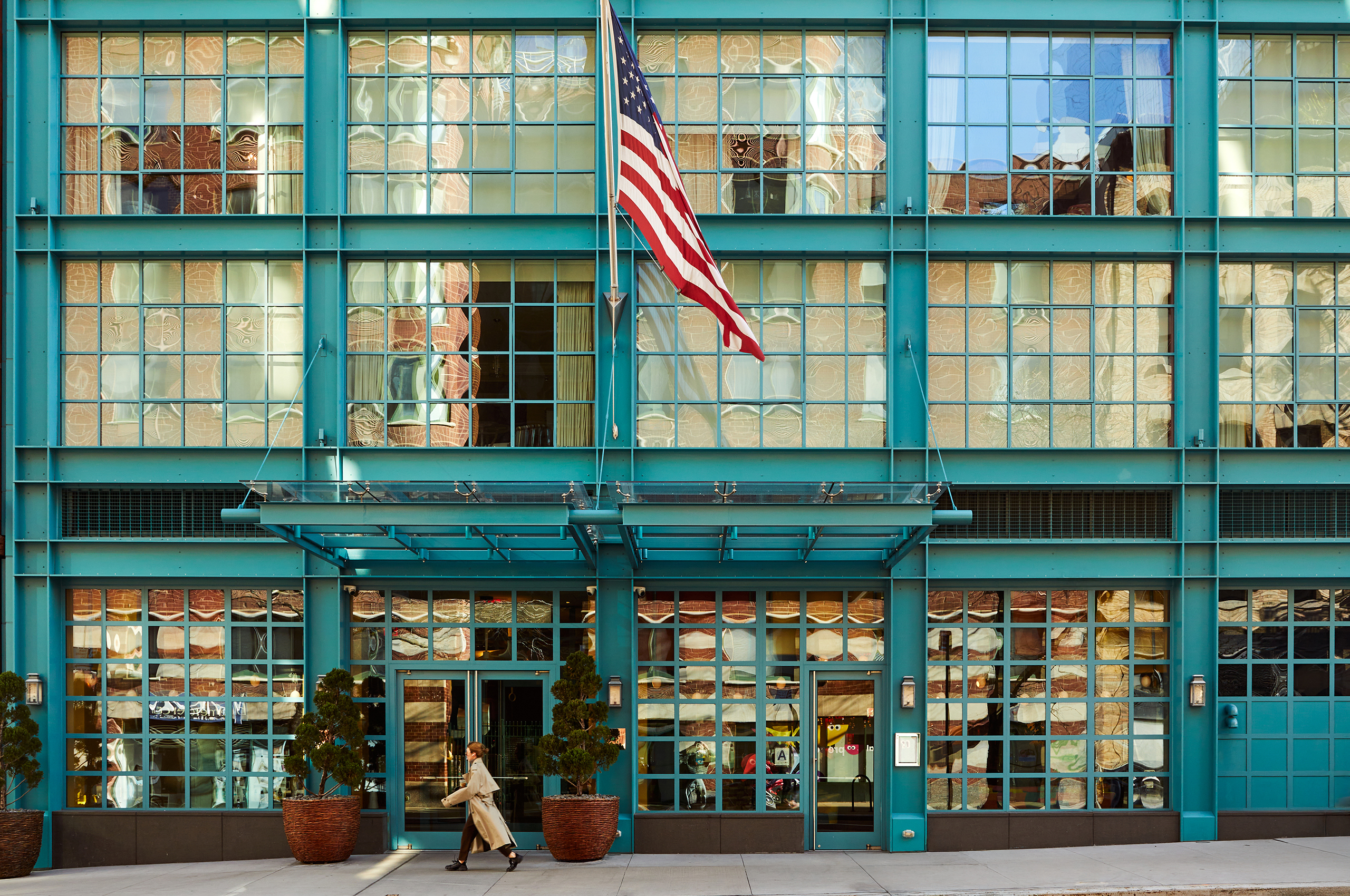 A close up exterior shot of the entrance at the Warren Street Hotel.